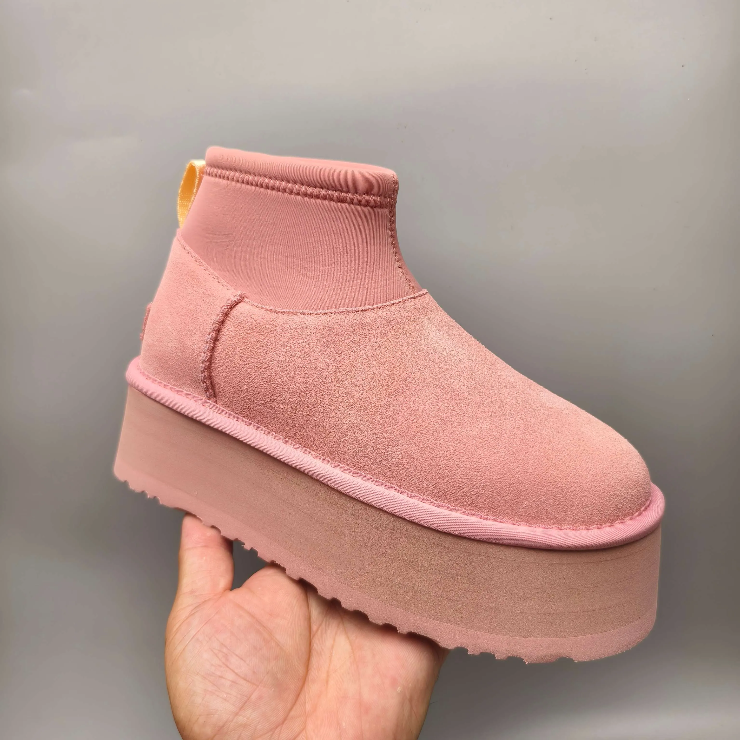 💰640 UGG sheepskin all-in-one snow boots 8990 thick-soled knitted wool socks, fashionable women's style, color: pink, matching size: 35-40